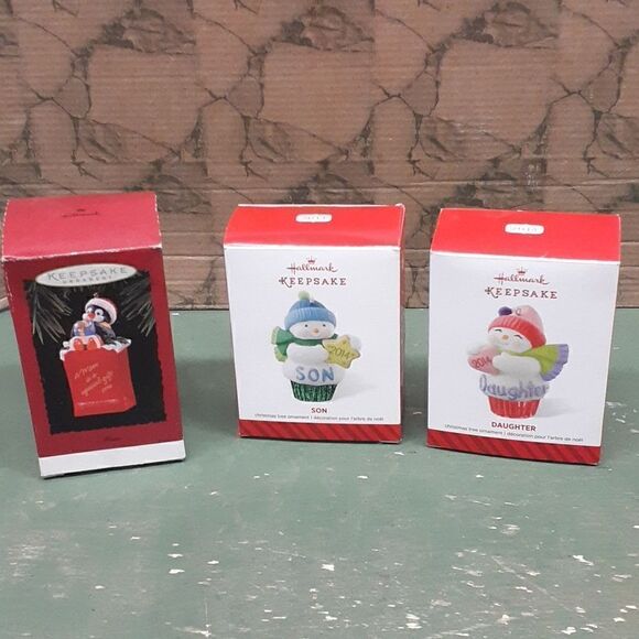 3- pc bundle Hallmark Keepsake ornaments: Mom, Son, Daughter - Picture 1 of 8